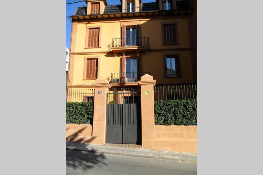 Magic Place Sant Just Desvern Exterior photo